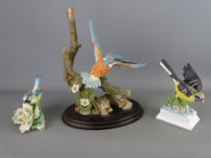 Country Artist's model of a kingfisher, 01122 open wing and two Continental bird figurines