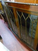 Excellent twin door display cabinet with rope twist decoration