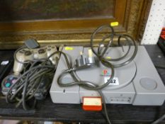 Playstation I with controllers E/T