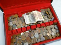 A cutlery set box containing large quantity of loose coinage and banknotes Condition reports