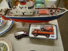 Boxed Corgi Classics 'Wynne's Heavy Haulage Set', an unboxed diecast vehicle and a motorized scratch