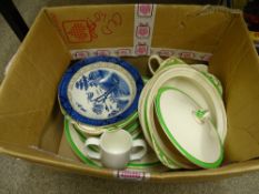 Mixed box of vintage dinnerware
