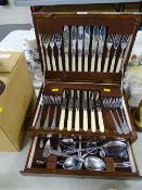 Oak cased canteen of cutlery