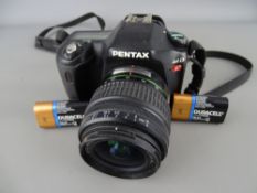 Pentax DA digital camera with batteries