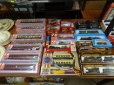 Collection of boxed 00 gauge model railway engines, carriages and rolling stock etc by Lima,