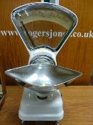 Vintage shopkeeper's scales by Avery