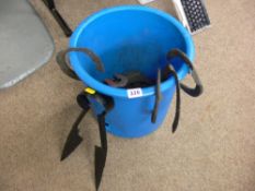 Plastic tub of iron horse shoes, pair of vintage sheep shears etc