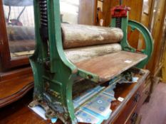 Cast iron Pioneer benchtop mangle
