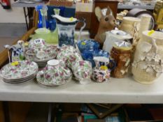 Large parcel of mixed porcelain