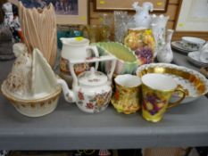 Parcel of planters, jugs, hen on nest etc