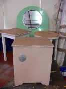 Parcel of retro bathroom furniture and a mirror