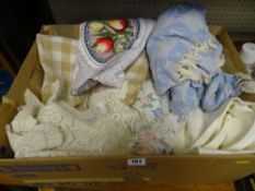 Box of miscellaneous linen