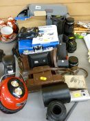 Excellent parcel of vintage and modern camera equipment including an Olympus digital camera, an
