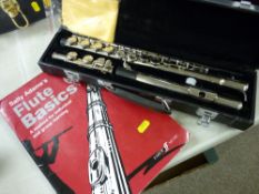 Modern Lindo flute in a hard case