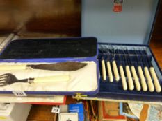 Bone handled cased fish servers and cased bone handled fish knives and forks