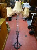 Modern metal ornate triple lamp stand E/T