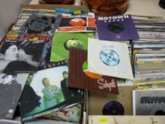 Enormous parcel of 45rpm records, contemporary including John Lennon, The Jam, Pink Floyd and