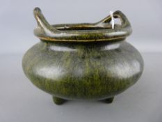 Chinese pottery twin handled sensor