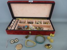 Jewellery box with generous contents including white and yellow metal