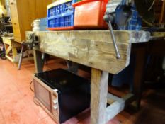 Vintage workbench with built-in Record no. 52 vice