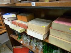 Parcel of boxed vintage jigsaw puzzles