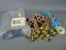 Box of simulated pearls and similar items