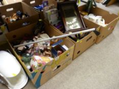 Large parcel in three boxes and more of various porcelain, ornamental items, household etc