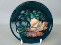 Boxed Moorcroft pin dish signed 'J K'