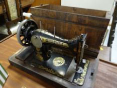 A vintage Royal Ruby cased sewing machine Condition reports provided on request by email for this