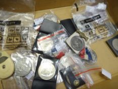 Parcel of commemorative coinage including Churchill crowns, commemorative medallions including
