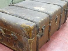 Vintage wooden Standex banded travel case