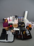Quantity of modern cosmetics etc, many in unopened packaging