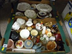 Mixed collection of cabinet collectables and teaware