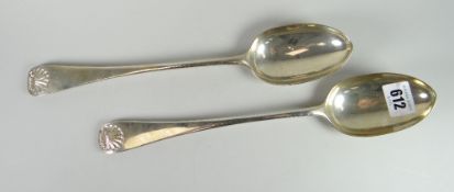 Pair of Victorian silver basting spoons with shell detail, London 1895, makers mark WCJL, 9 troy