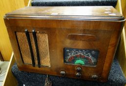 Mid-twentieth century valve radio Condition reports provided on request by email for this auction