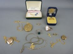 Mixed selection of gold and yellow metal jewellery