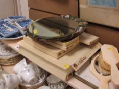 Parcel of dressing table items, clover leaf placemats, decorative mirror, Copeland Spode blue and