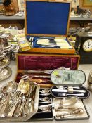 Oak table canteen (empty), a part filled oak knife box and a mixed quantity of cased and loose