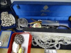Quantity of vintage and later jewellery, watches and other collectables