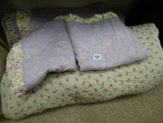 Vintage bedspread ensemble