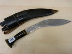 Horn handled vintage kukri knife, leather sheathed with Karda & Chakmak intact, 38.5 cms long