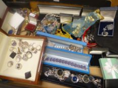 A very good assortment of costume, silver and other jewellery for prospective purchasers to search