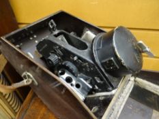 A cased vintage Bubble Sextant mark 1XA