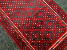 MESHWANI RUNNER, 266 x 73cms