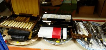 COLLECTION OF LOOSE & CASED FLATWARE ETC