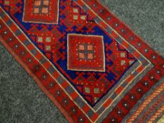 MESHWANI RUNNER, 253 x 60cms