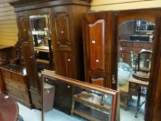 A PARCEL OF EARLY C20TH DARK WOOD BEDROOM FURNITURE, including dressing table and two mirror-