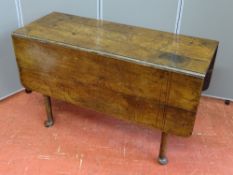 A 19th CENTURY OAK DROP LEAF DINING TABLE with turned supports