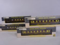 MODEL RAILWAY - Wrenn Pullman (four) W6000 (two) and W6001 (two), boxed
