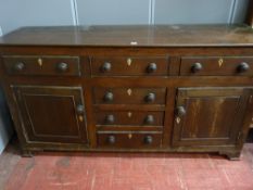19th century Anglesey oak dresser base with associated rack, having a 'T' arrangement of six pine
